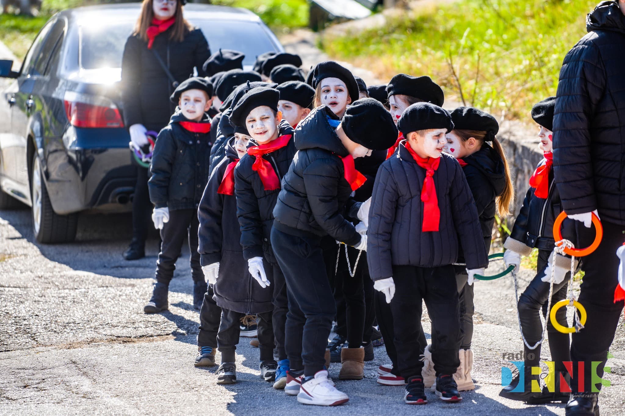 djeca maskare drnis (1)