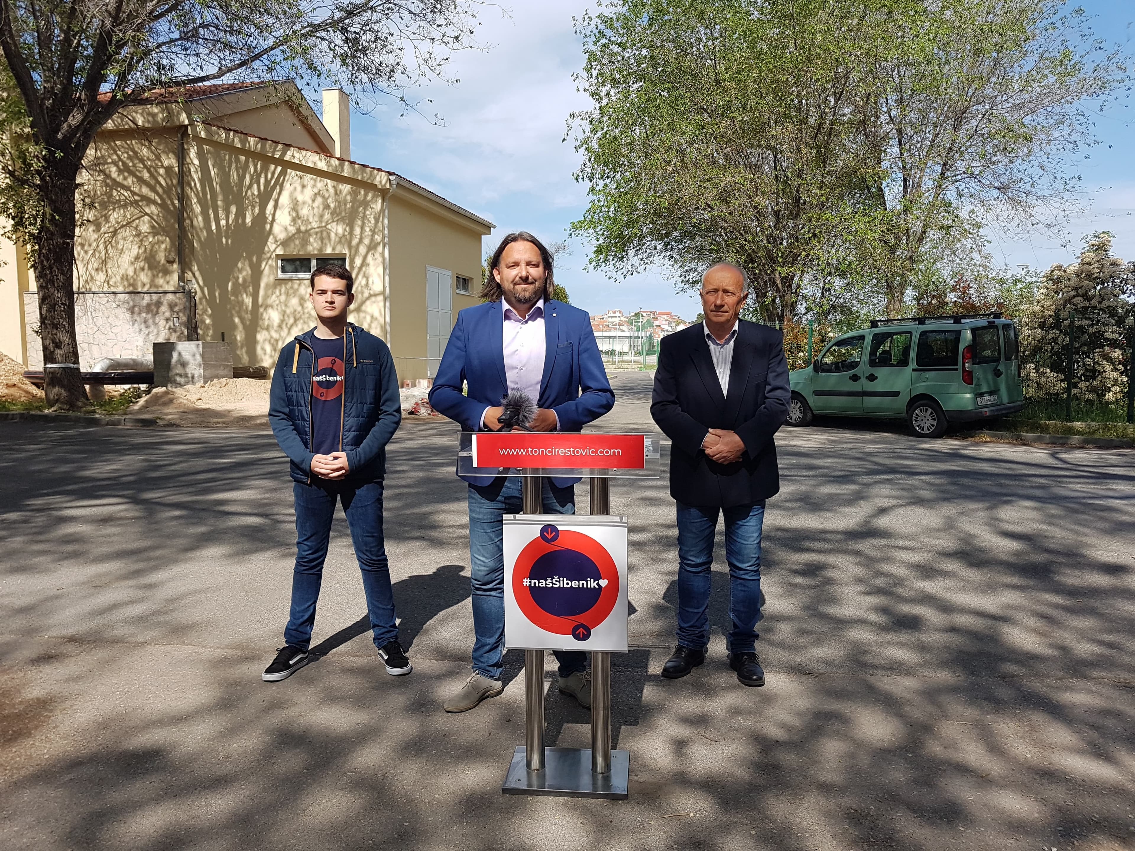 Restović se žalio na nesnosan smrad u Mandalini, a Buriću poručio: 'No coffee for you!' 