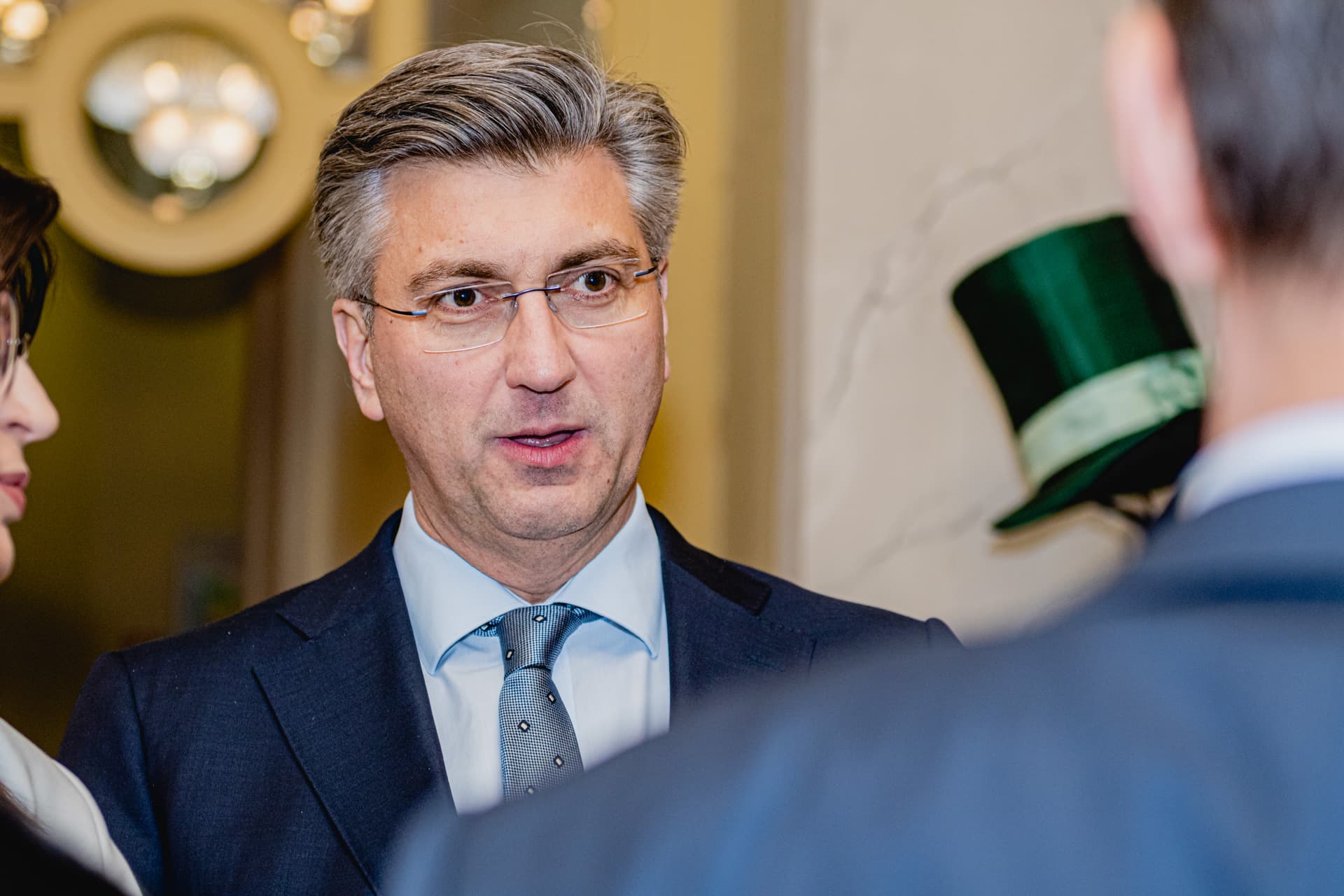 Plenković: ‘Ideja je da se rad nedjeljom zabrani osim 16 nedjelja u godini, promjena i u Zakonu o HGK‘