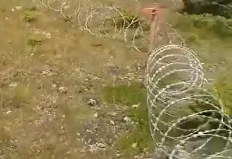 Mještani optužuju vojsku da je razvukla žilet-žicu u Parku prirode Dinara, iz MORH-a tvrde: 'Nismo mi!'