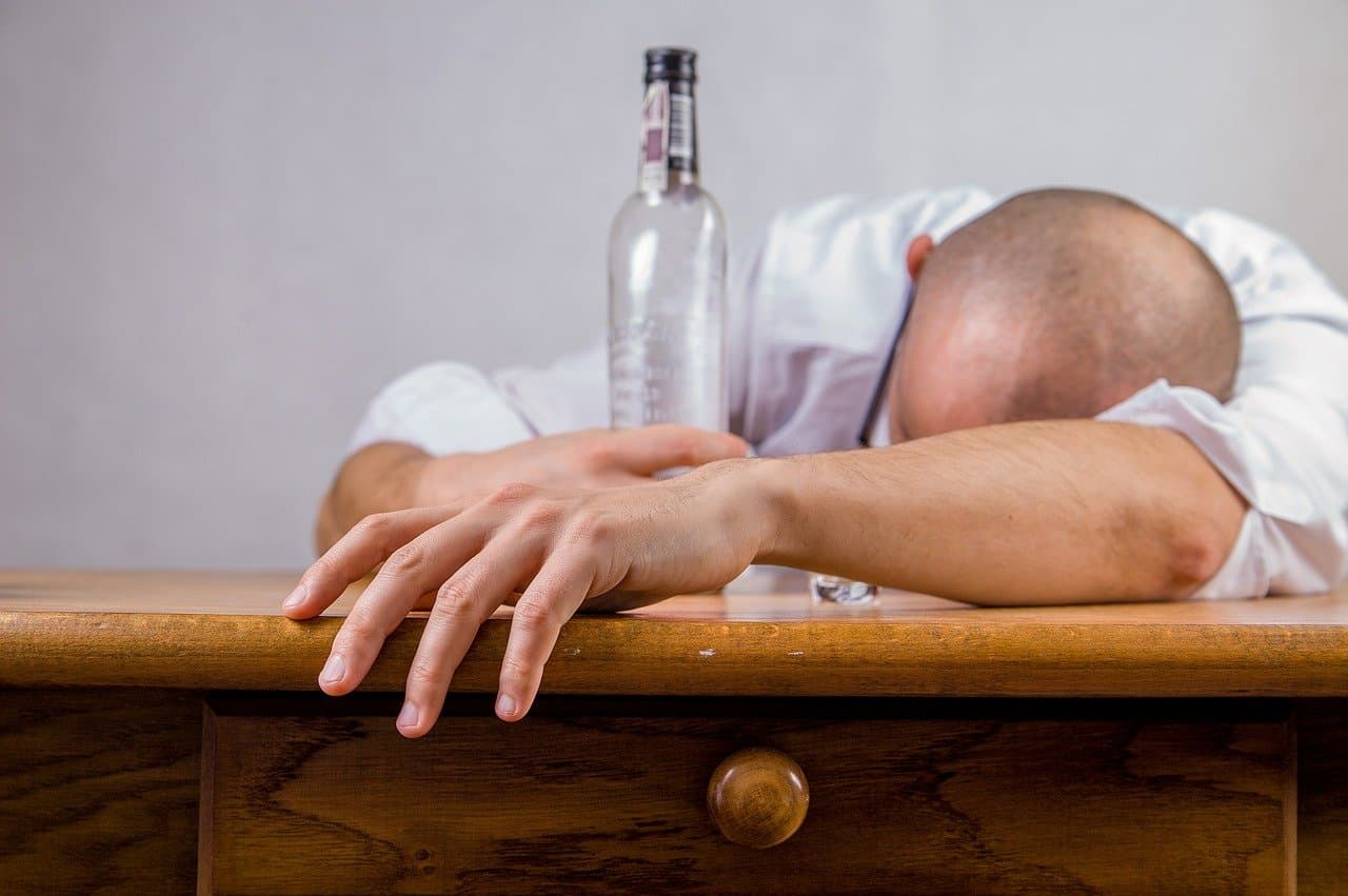 Alkohol uzrokuje četiri posto svih vrsta karcinoma
