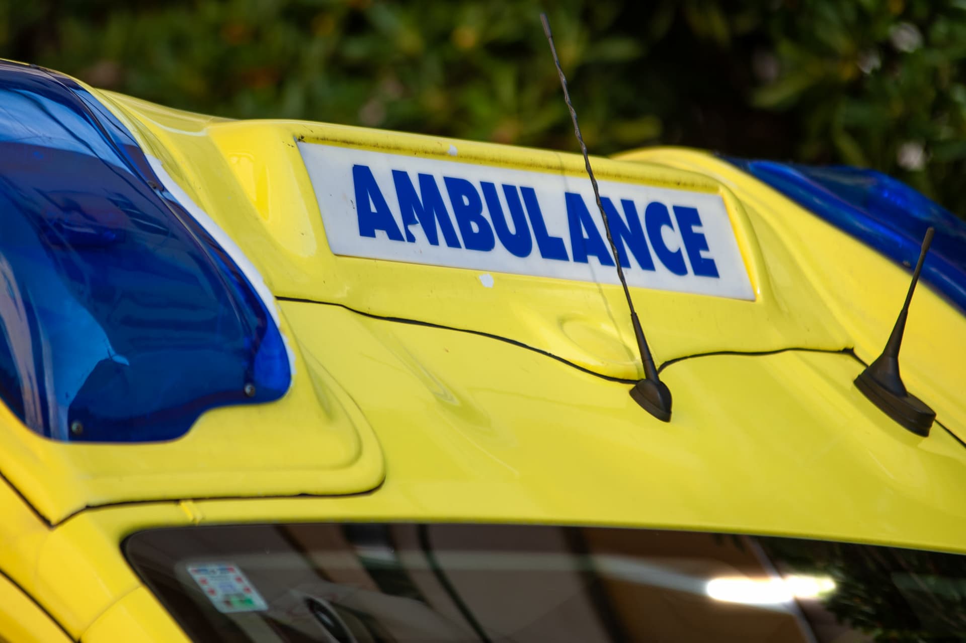 U sudaru hitne pomoći i automobila poginule pacijentica i medicinska sestra  