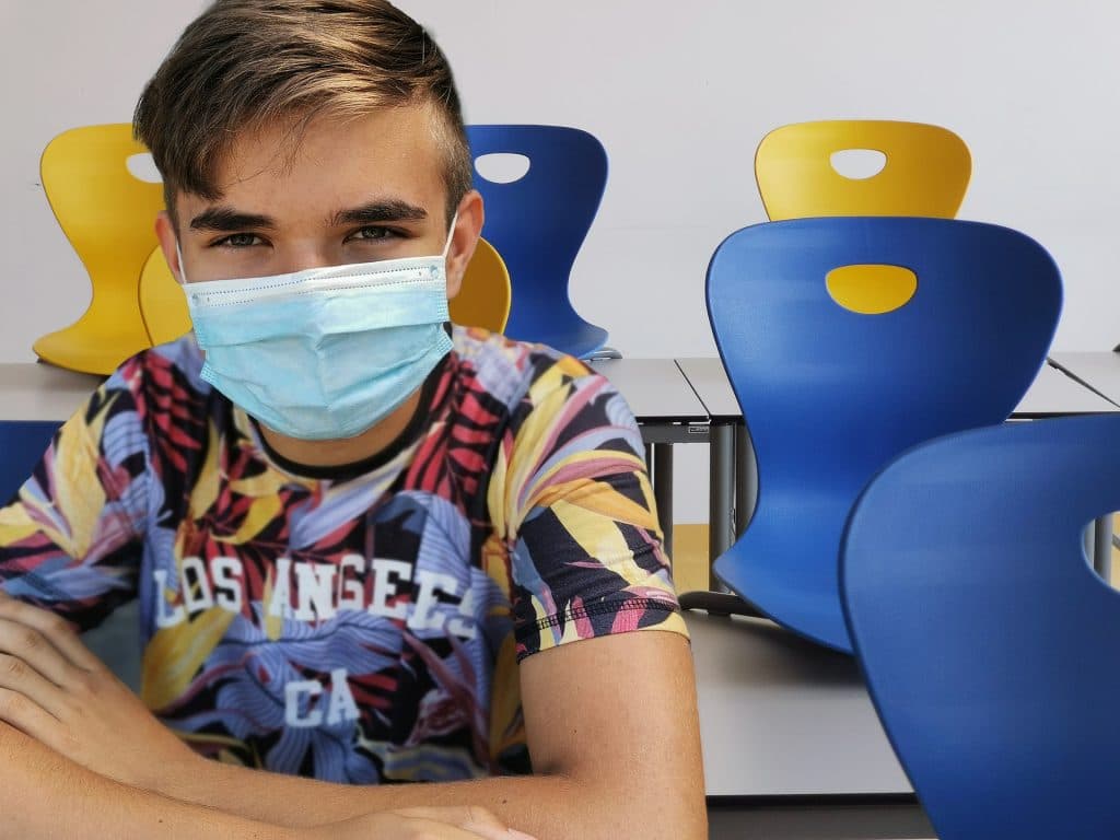 Stručnjaci podijeljeni: Trebaju li djeca nositi maske? 