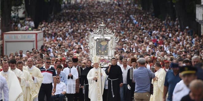 Franjevci odlučili da na Veliku Gospu u Sinju nema procesije, služi se 27 misa 