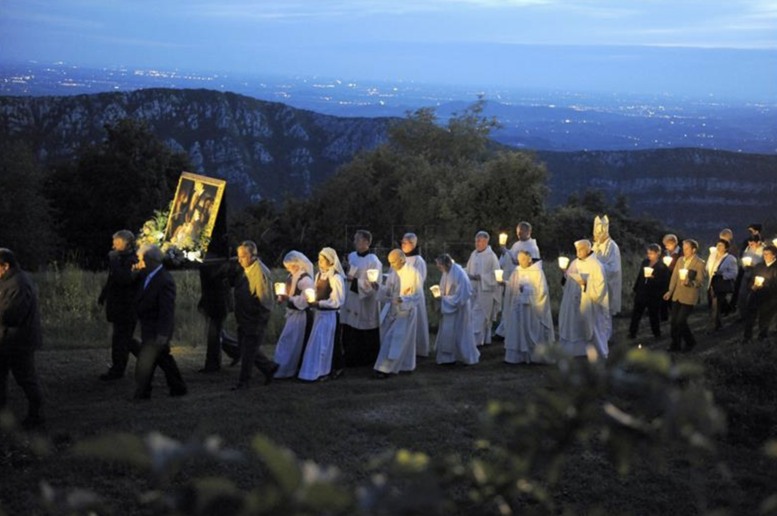 MUP upozorava vozače za Veliku Gospu: Pazite na hodočasnike na cestama