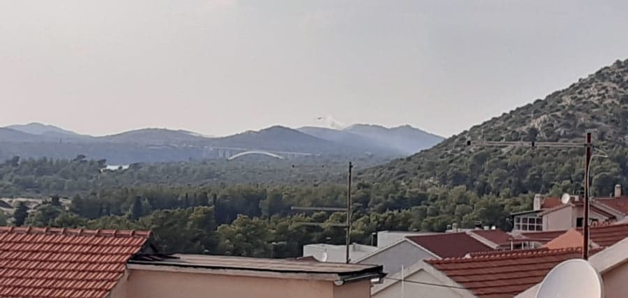Lokaliziran požar u Dobrom Dolcu: Otvorena cesta od magistrale do Zatona