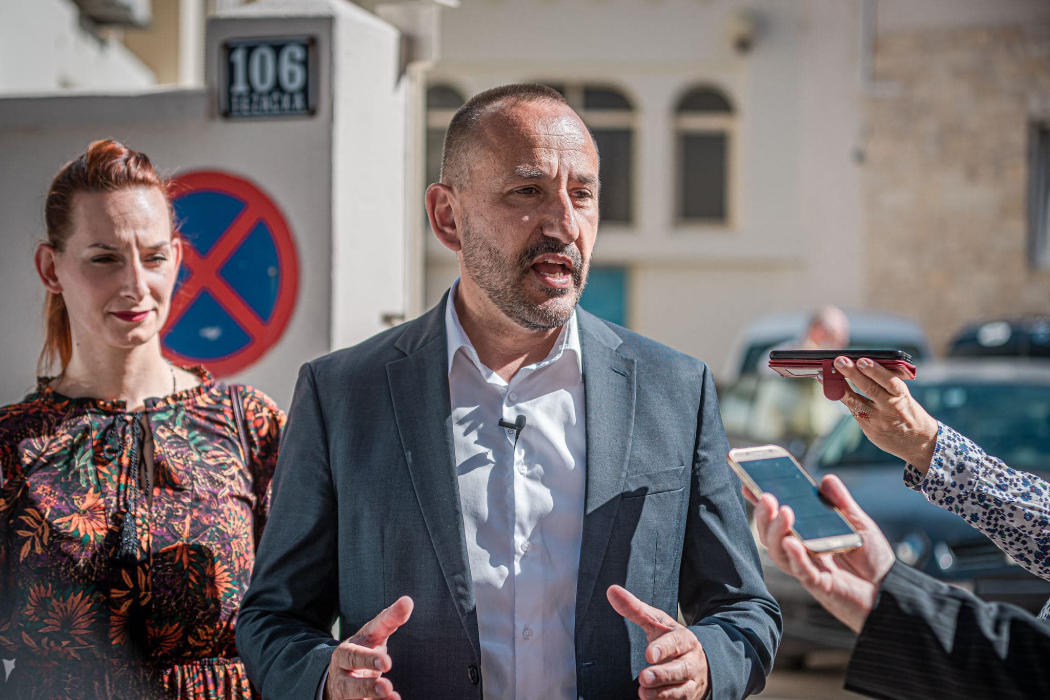 Zekanović: 'Restoviću, svoje komplekse zbog propasti u politici liječite na nekom drugom' 