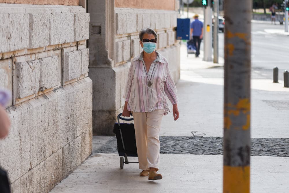 U Hrvatskoj 1394 nova slučaja zaraze: Preminulo 9 osoba, na respiratoru ih je 77