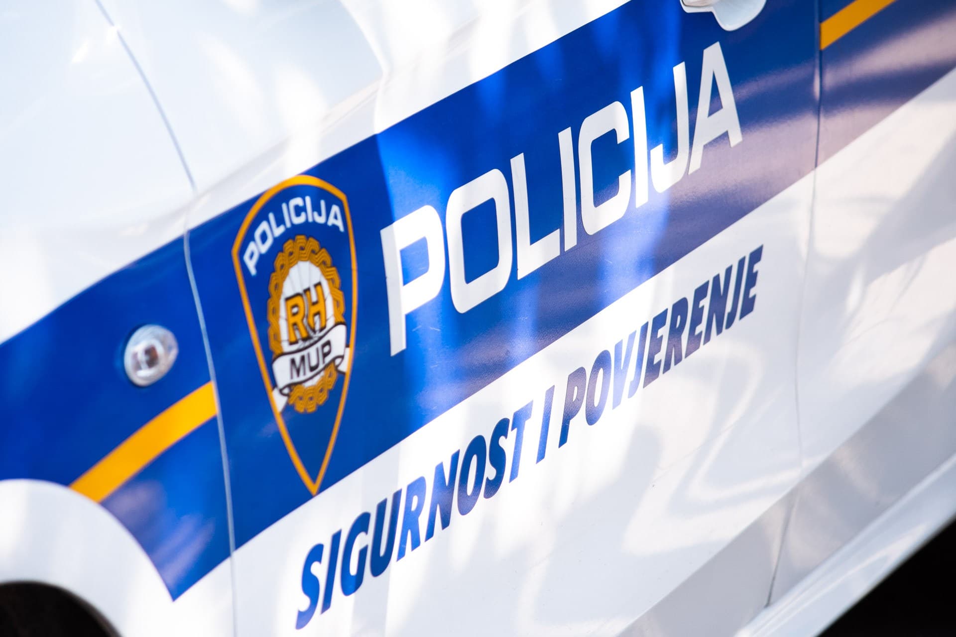 Policija poslala upozorenje: Čuvajte se lažnih popisivača