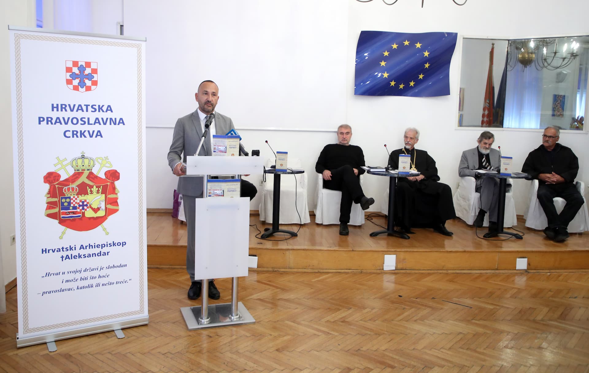 Zekanović: Nedopustivo je da u elektronskom popisu stanovništva nema Hrvatske pravoslavne crkve