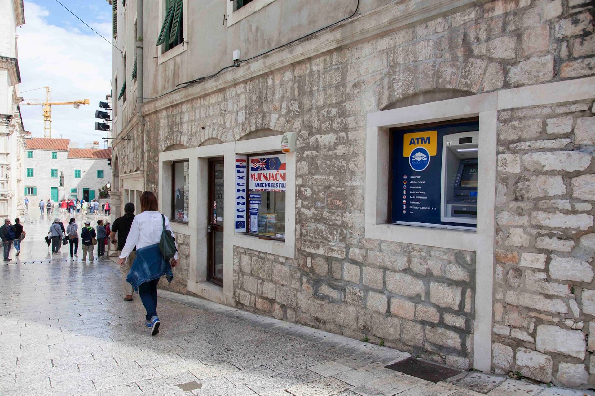Velika promjena: Čak pola bankomata u Hrvatskoj moglo bi biti ukinuto, evo što se mijenja