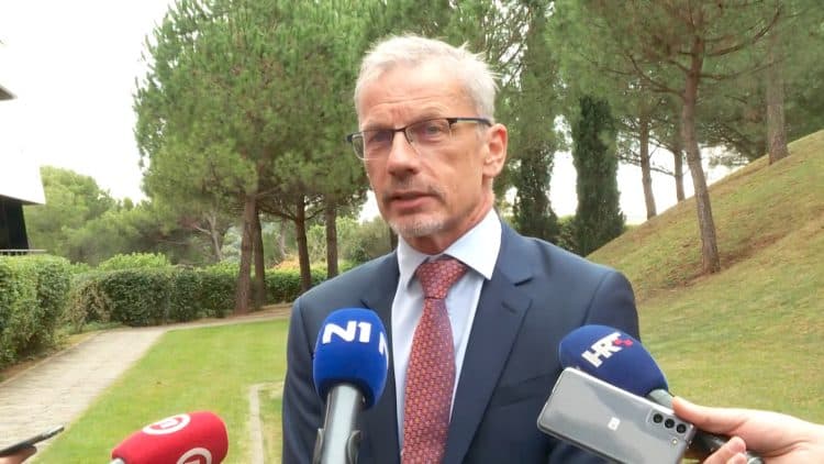 Vujčić o problemima u lancima opskrbe: Dok god to traje, imat ćemo rast cijena 