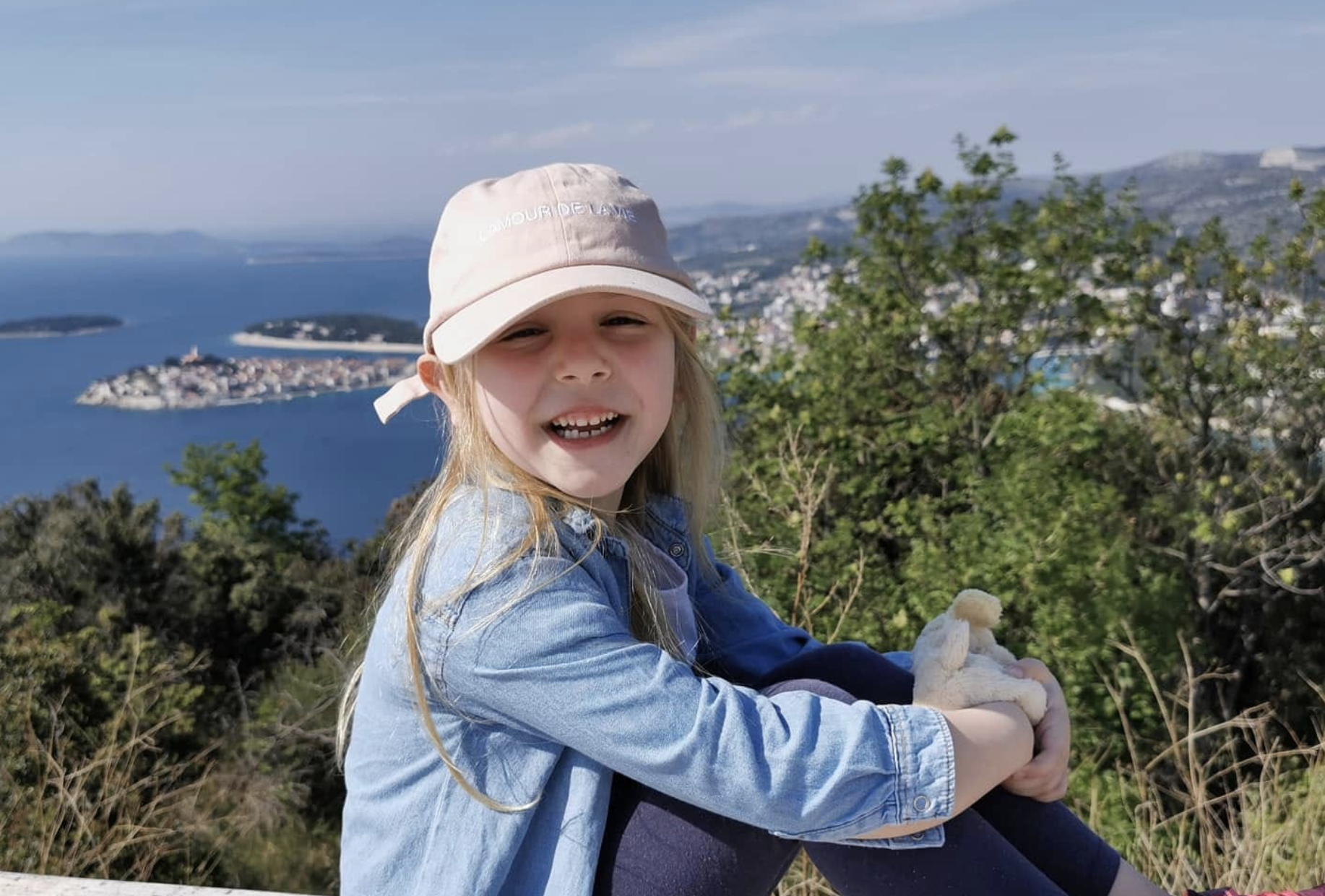 Kiari je danas 7. rođendan, a obitelj ima samo jednu želju: 'Poklonite joj poziv na broj 0609003'