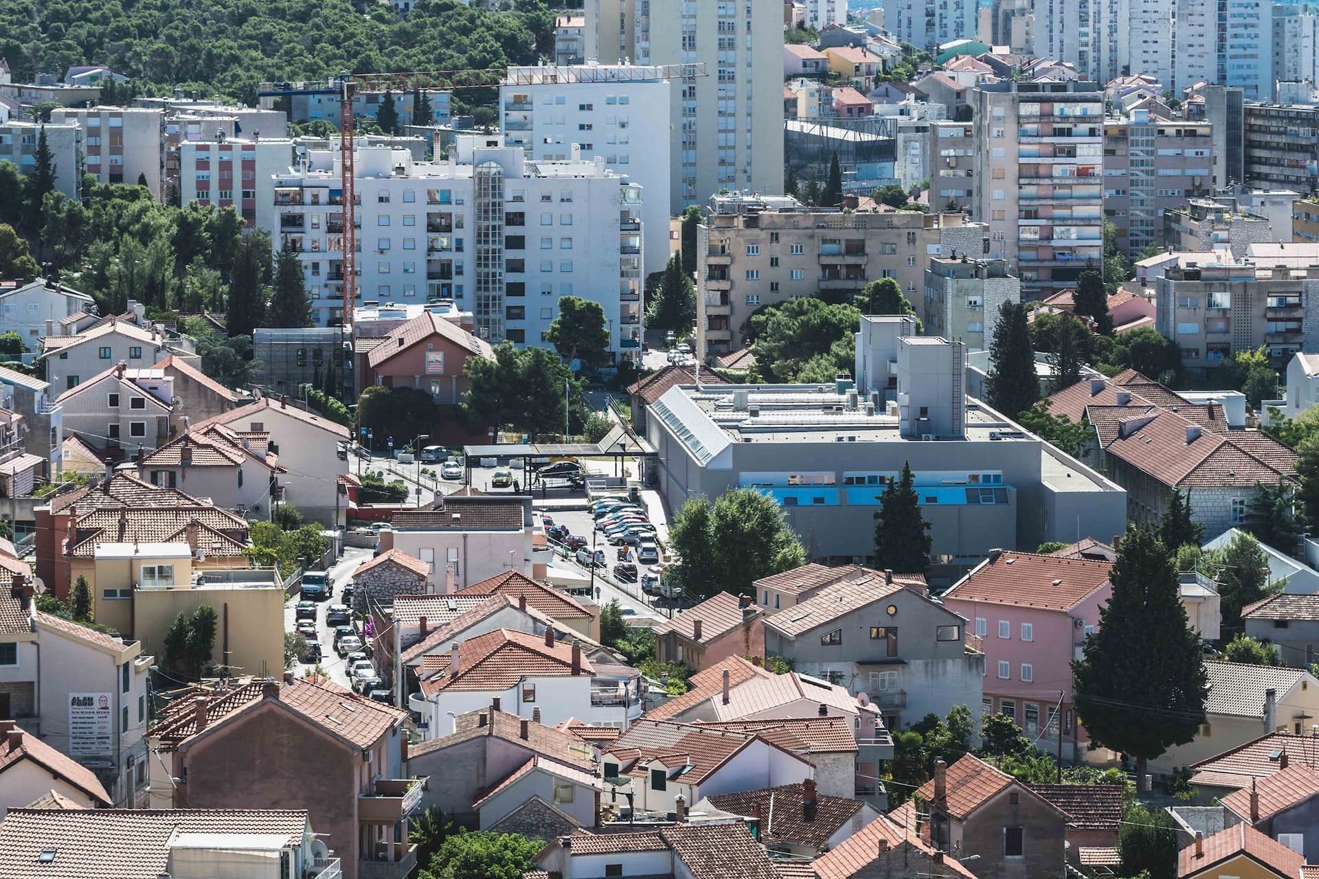 Na današnji dan prije 39 godina otvorena zgrada Poliklinike, prvi objekt u gradu s betonskim pročeljem