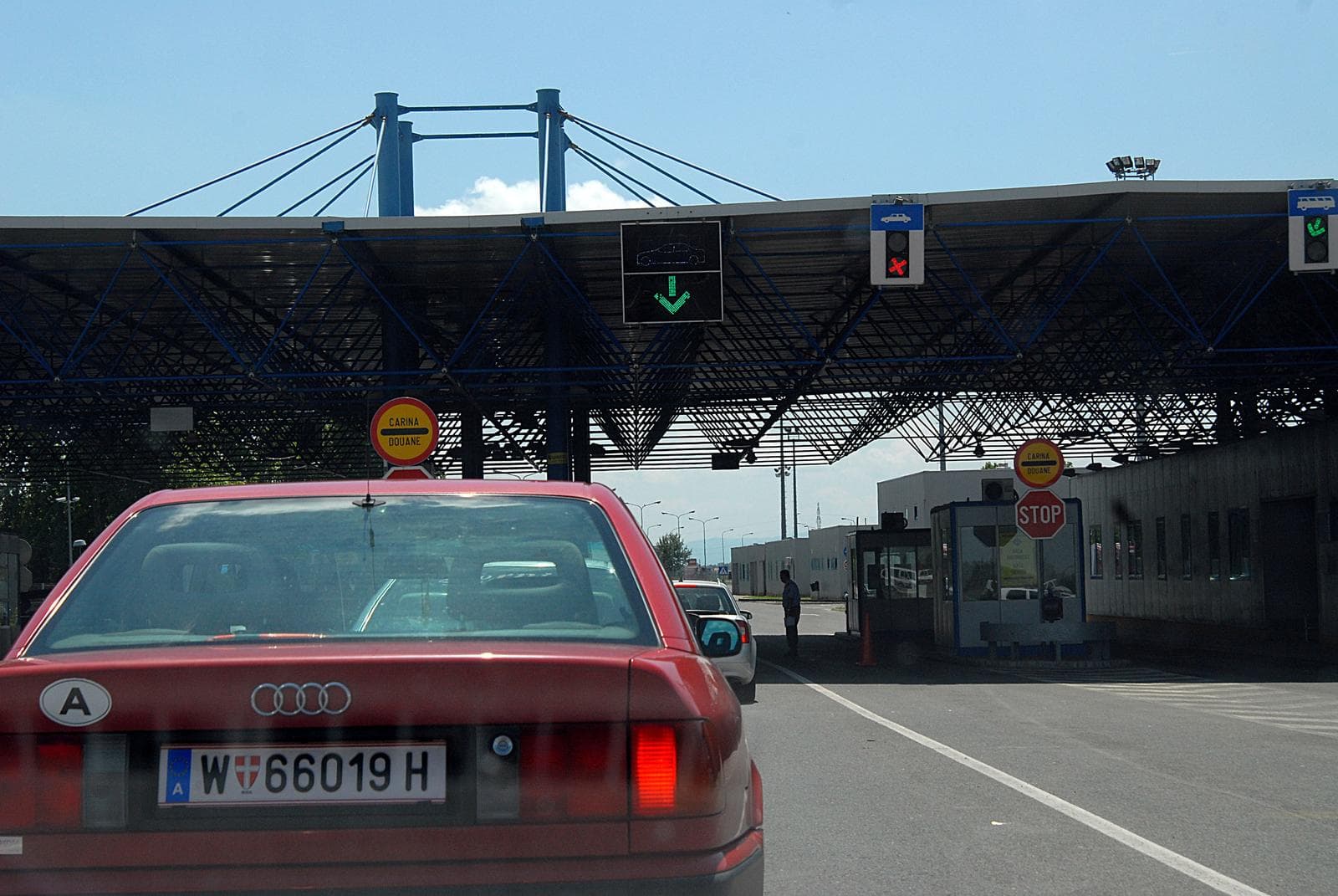 Drastične kazne za unos robe iz BiH: Za 10 pašteta 3000 kn, za 11 kg mesa 22.000 kn 