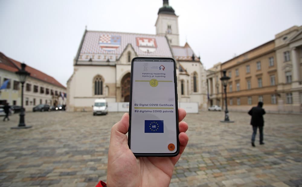 Most pokreće referendum protiv covid potvrda 