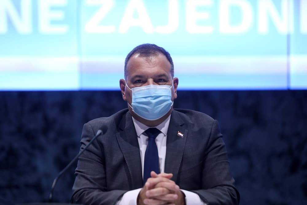 Vili Beroš: 'Poručujem glasnoj manjini da se ne igra doktora'