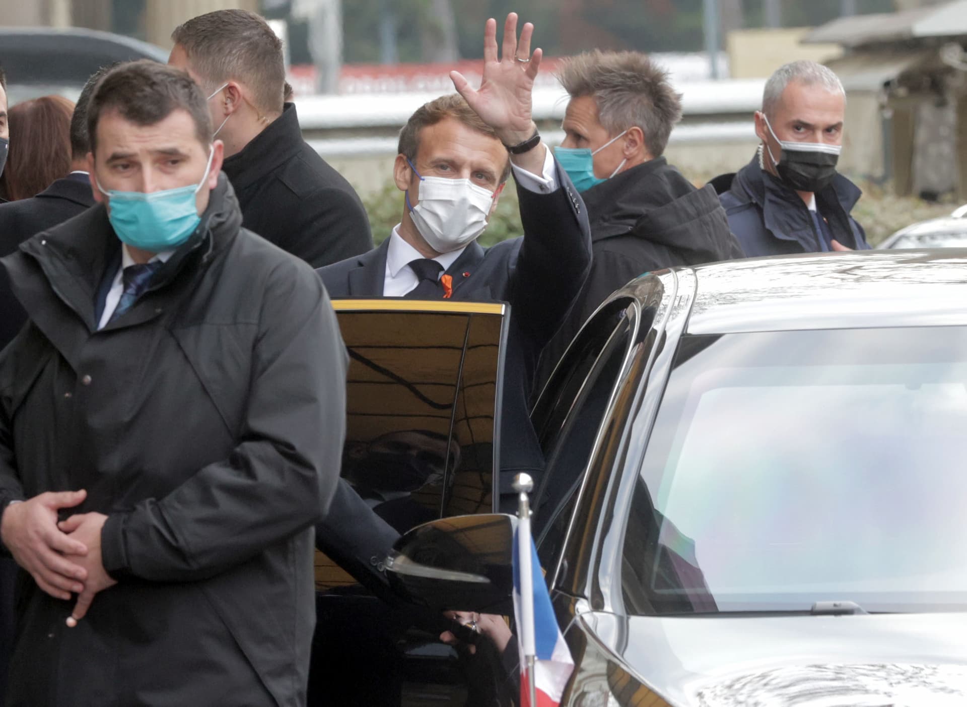 Terina od prepelice, janjeća koljenica i šnenokle: Evo što je u Zagrebu jeo francuski predsjednik  