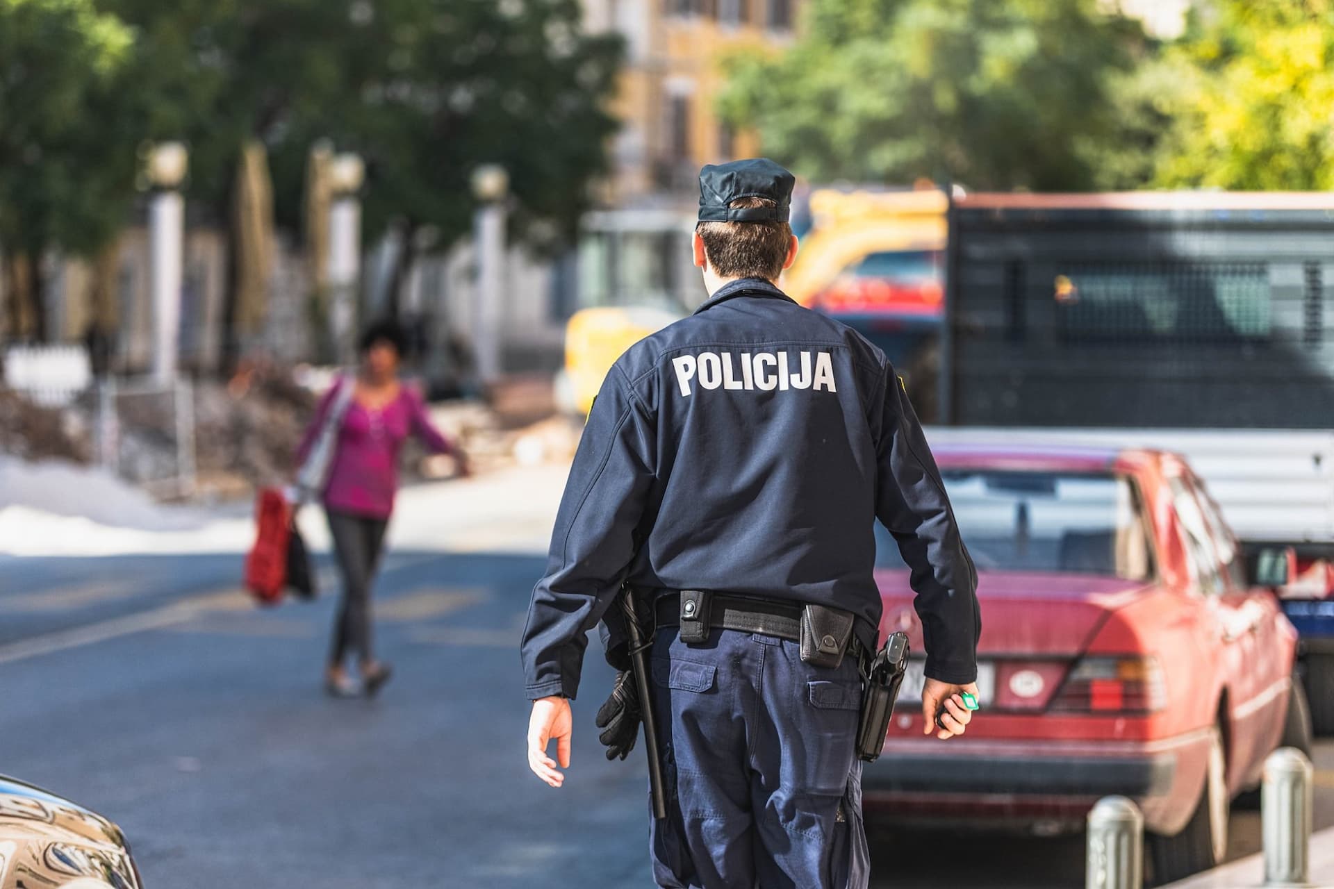 Prevaranti se predstavljaju kao šibenska policija, lažu da je banka opljačkana i traže vaš novac!