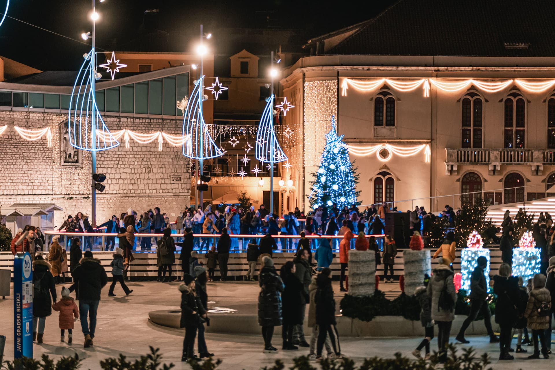 Anketa: Klizalište, hrana, piće, koncerti... Kako vam se do sada sviđa Adventura?