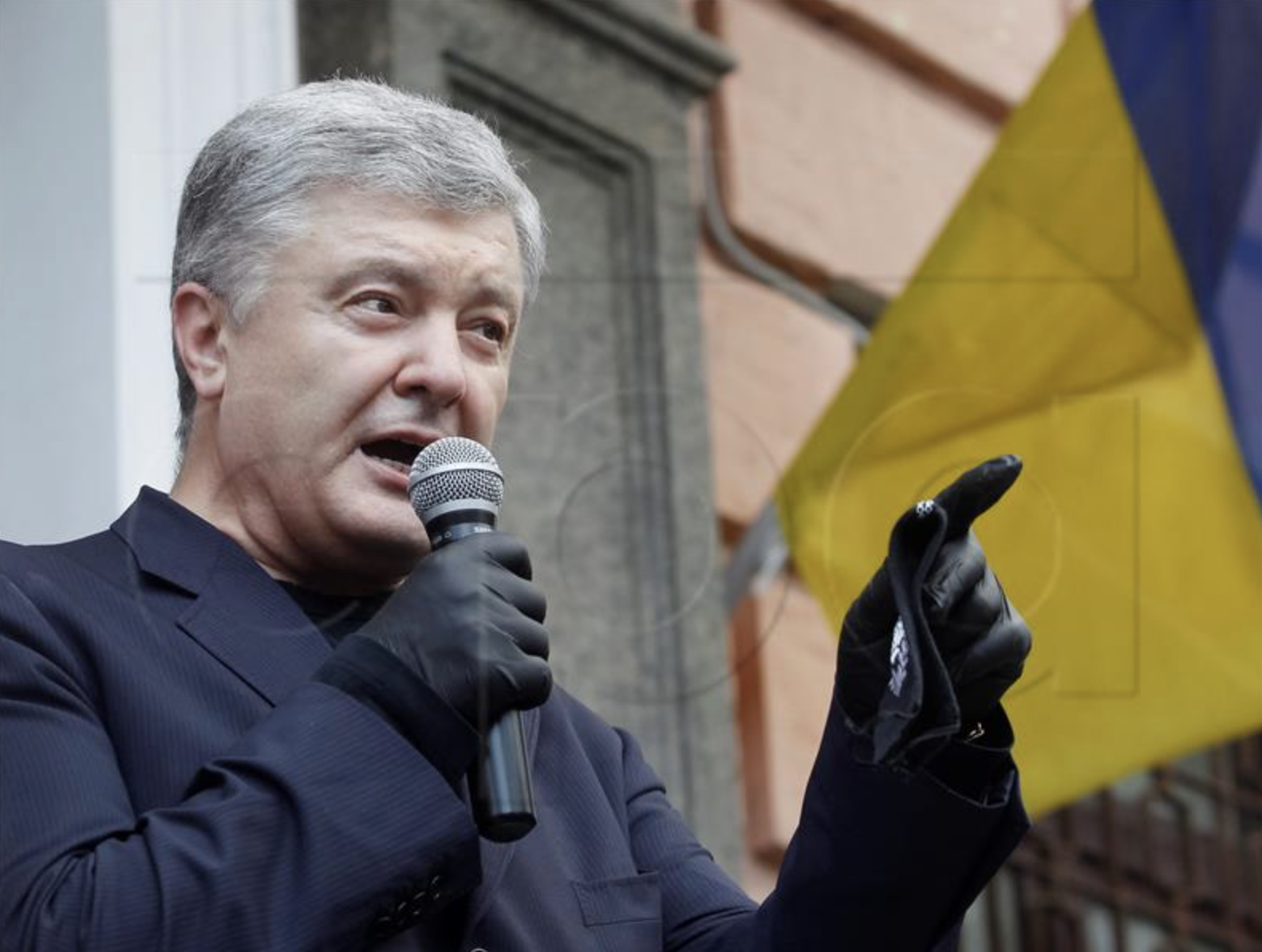 Bivši ukrajinski predsjednik Porošenko osumnjičen za veleizdaju