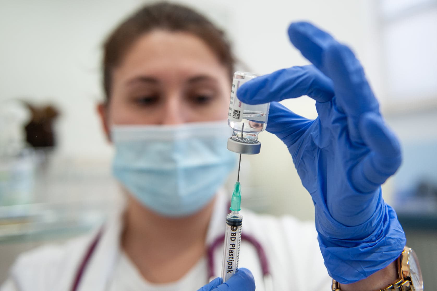 Studija: Blagi poremećaj ciklusa kod žena nakon cijepljenja protiv koronavirusa 