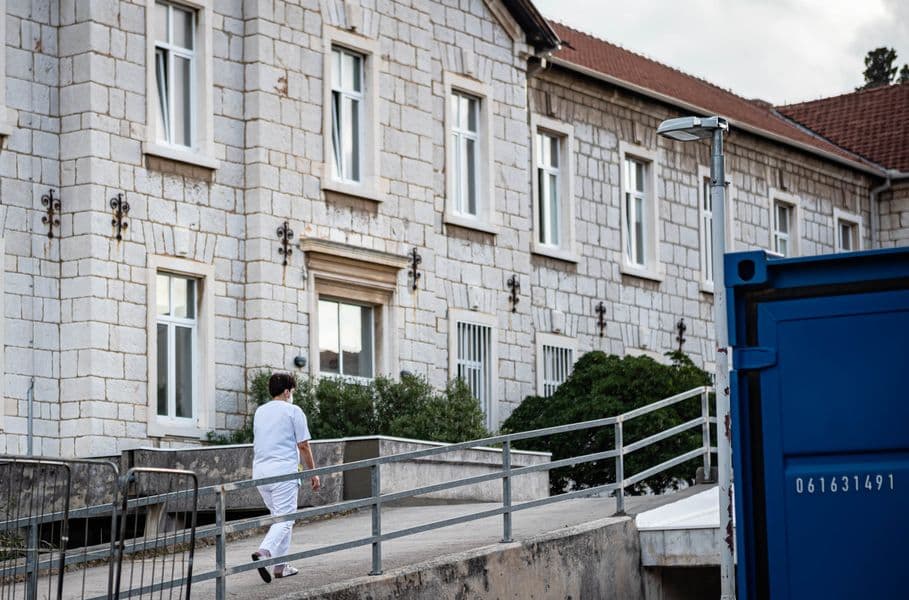 U županiji danas 139 novozaraženih, najviše u Kninu: U šibenskoj bolnici s covidom umrla žena