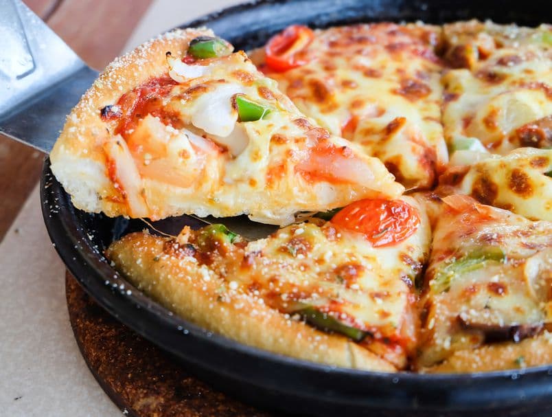 Iznenađenje! Napravite finu pizzu iz tave za samo 15 minuta 