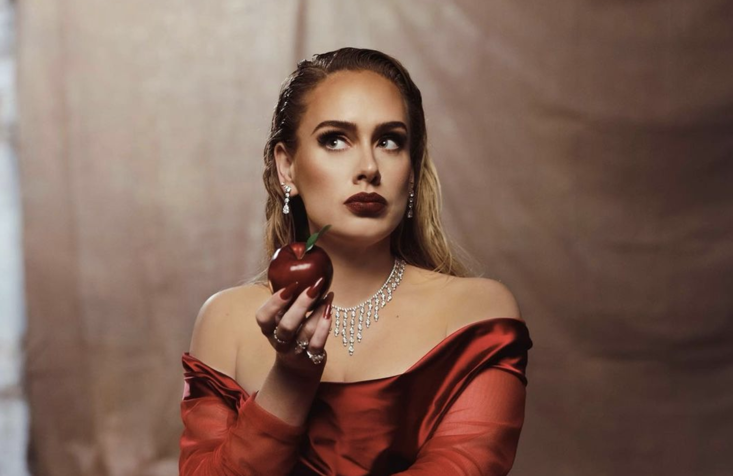Adele objavom spota za pjesmu 'Oh my God' iznenadila mnoge