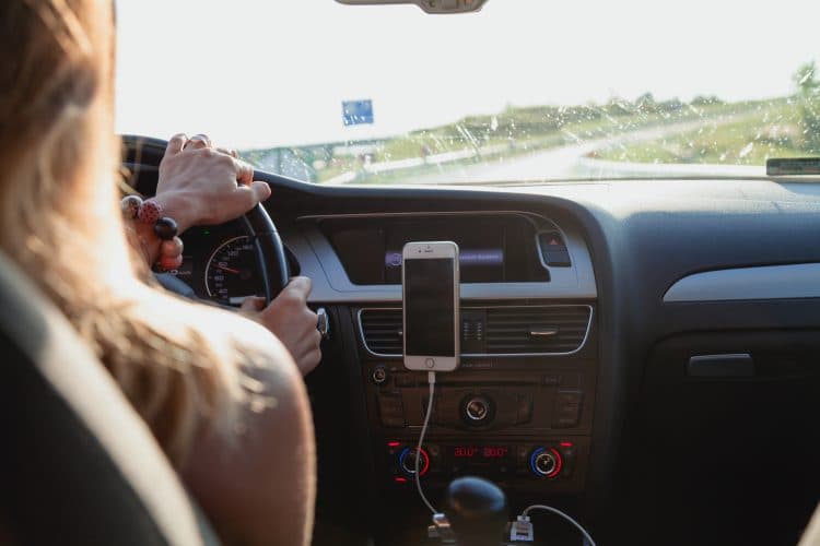 Ove je stvari korisno imati u automobilu, poslužit će koječemu 