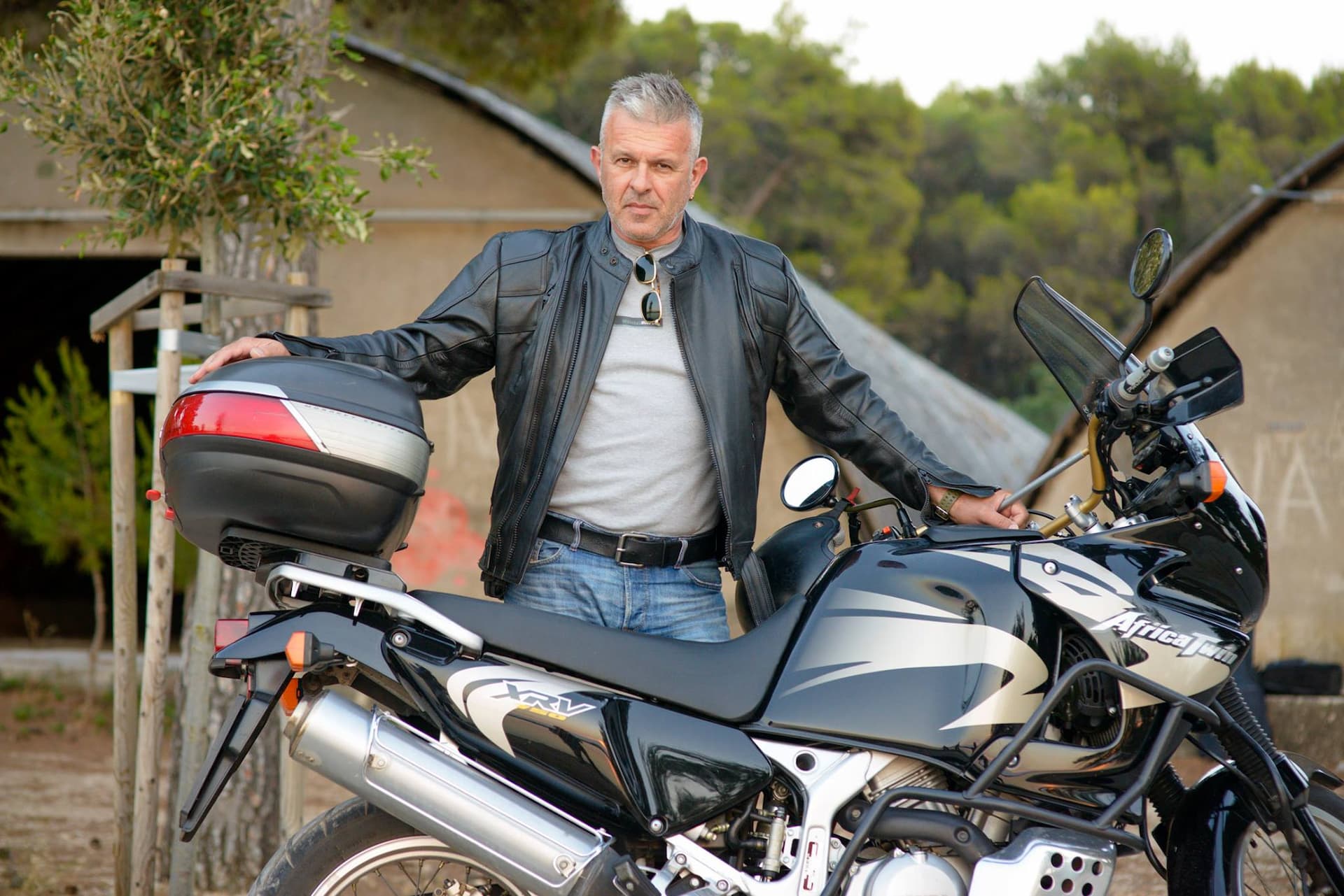 Preminuo Miro Vučenović, jedan od legendarnih motoriziranih kurira 113. brigade