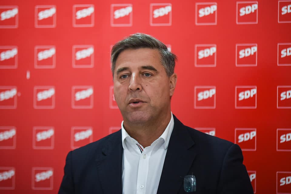 Banožić Saboru ne želi pokazati ugovore o kupnji aviona, Vidović: Obrazloženje je nečuveno