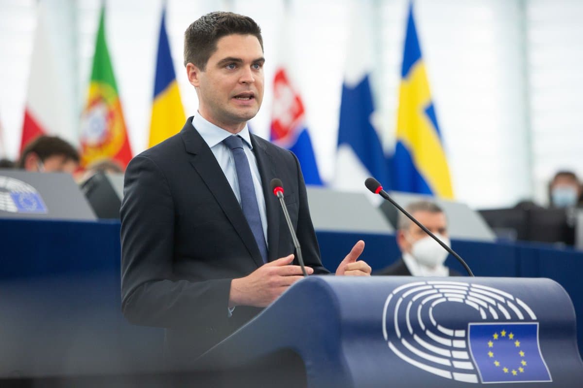 Ressler oštro protiv srbijanskog 'Zakona o nasleđu', traži reakciju Europske komisije
