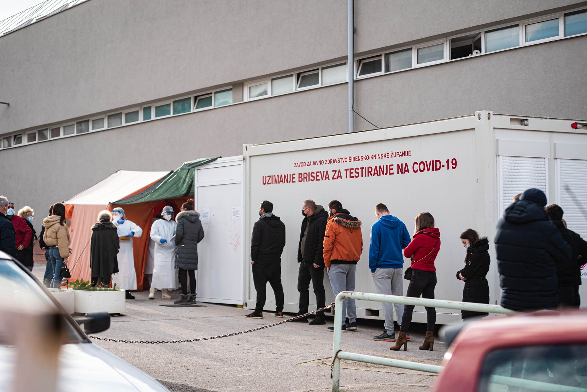 Objavljeni i rezultati brzih testova, ukupno imamo čak 16.017 novozaraženih!