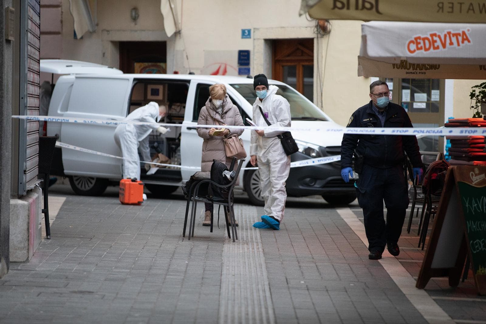Krvoproliće u Rijeci: U kafiću ubijena žena, policija obavlja očevid