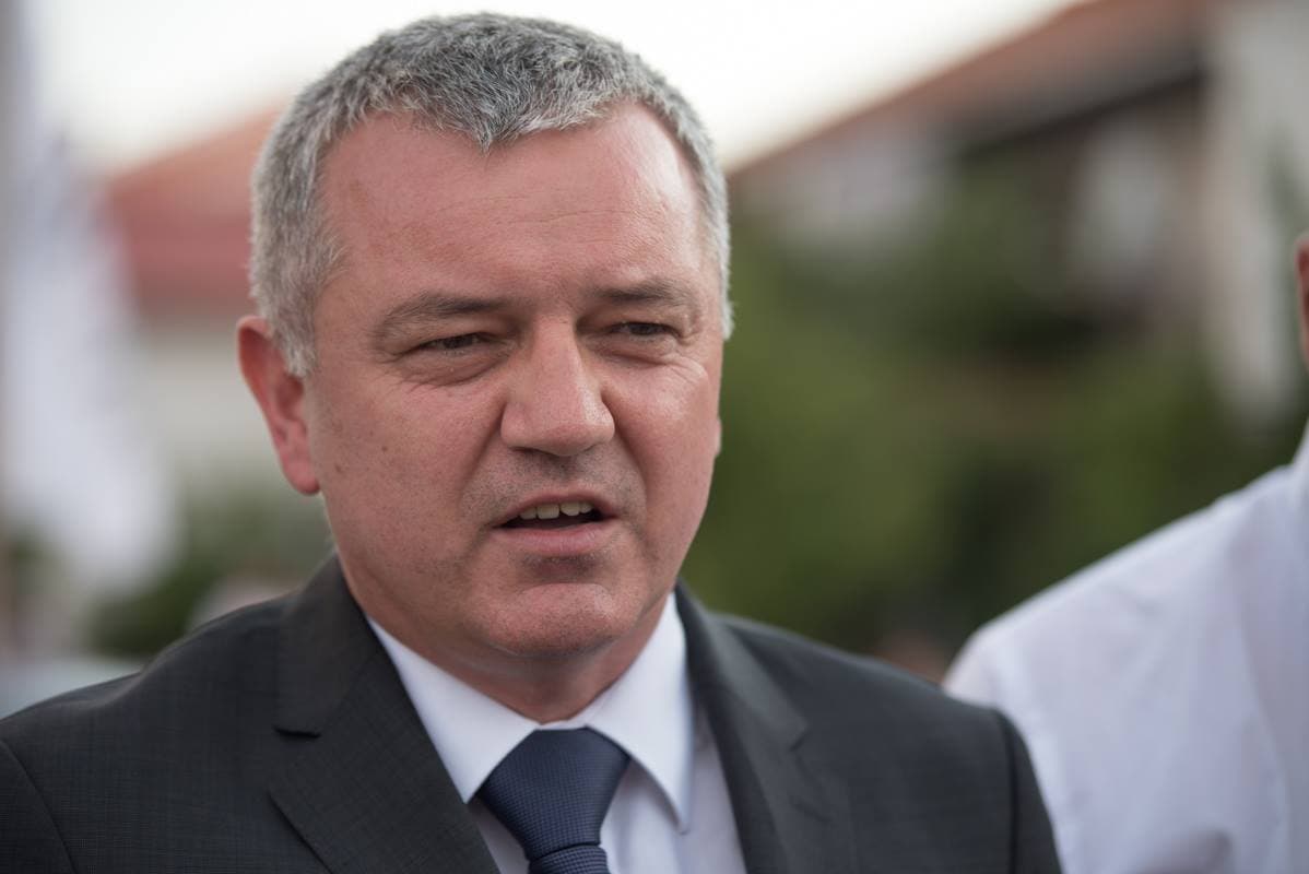 Policija upala u stan ministra Horvata: Istražuju ga zbog pomoćnice upetljane u aferu s Josipom Rimac?