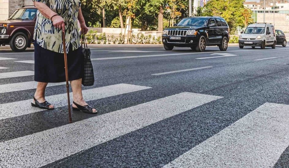 Pješakinja (76) teže ozlijeđena nakon što je jučer u Šibeniku udario autobus 