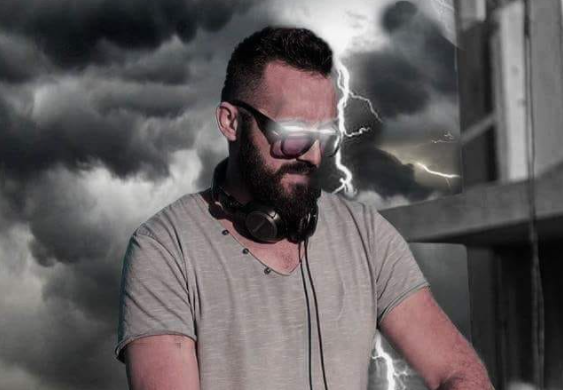 Ako vam je život gorak, tu je SuggaDaddy: Zaplešite uz njega u subotu u Barcodeu
