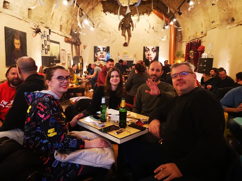 Odigrajte večeras pub kviz u Azimutu posvećen ženama
