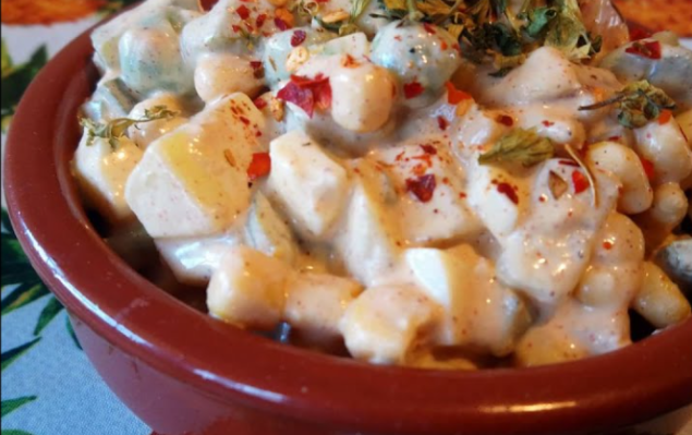Bolja od francuske? Recept za slasnu poljsku salatu 