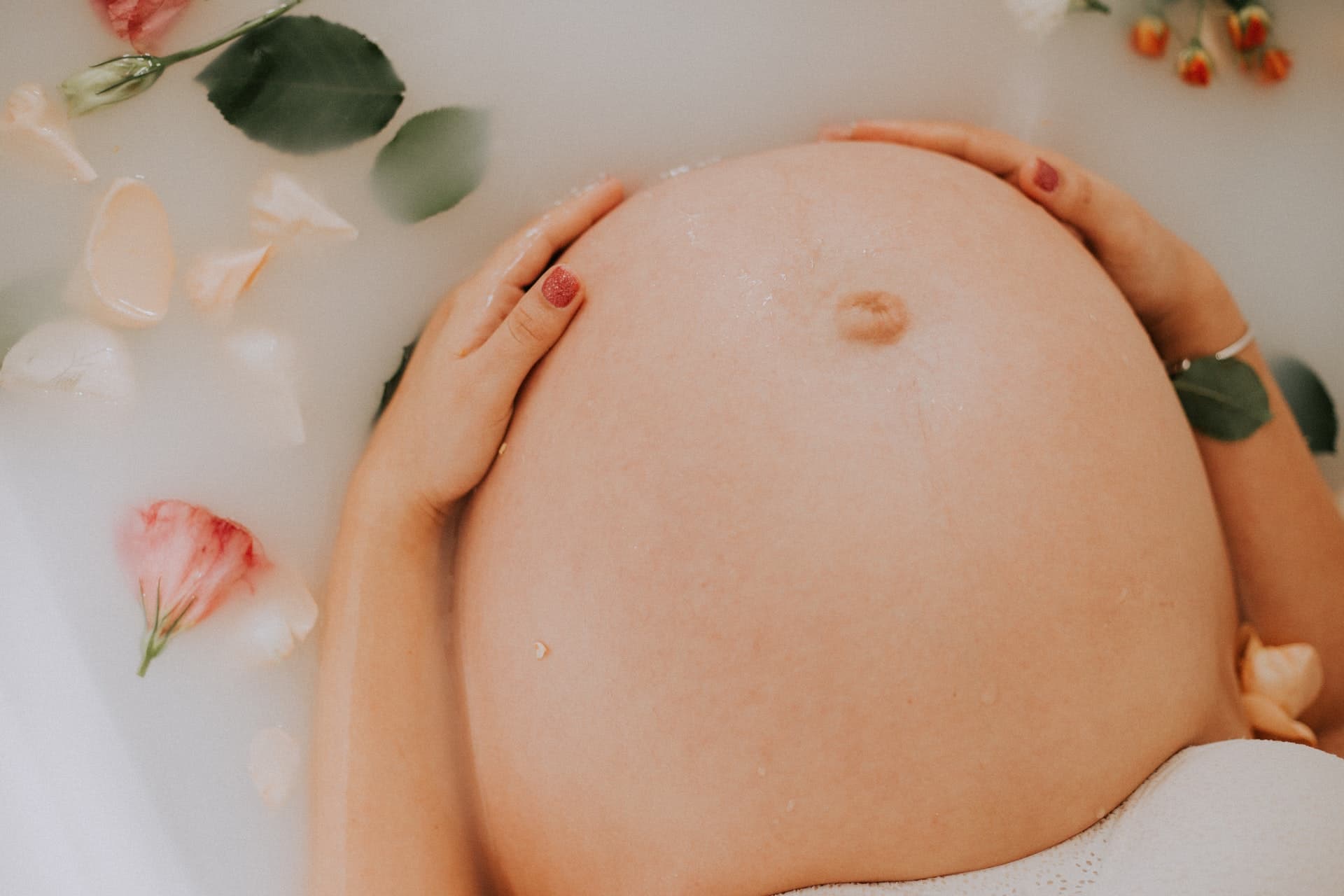 Što je endometrioza te kako se liječi?