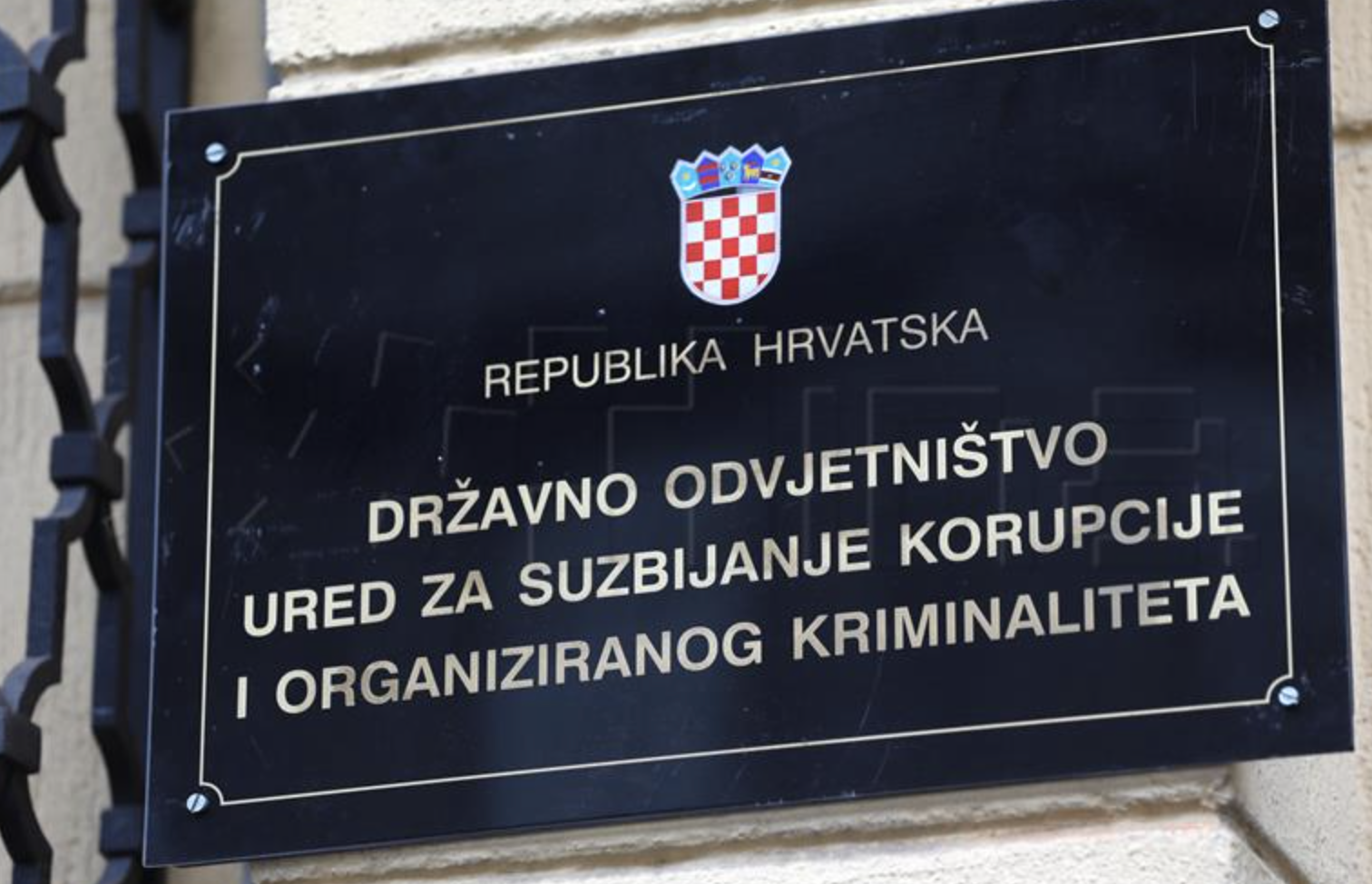 Uskok pokrenuo istragu nad 26 osoba zbog nekretninskih prevara