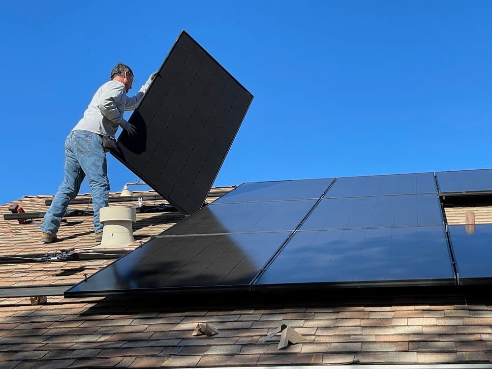 Vlada prihvatila Čačićev model? Građani ugrade solare, država im oprosti PDV 