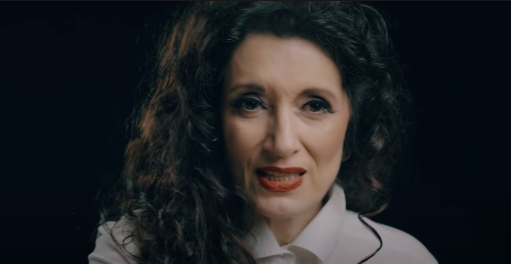 Istinska dalmatinska diva ima novi hit, poslušajte Doris Dragović i grupu Viva