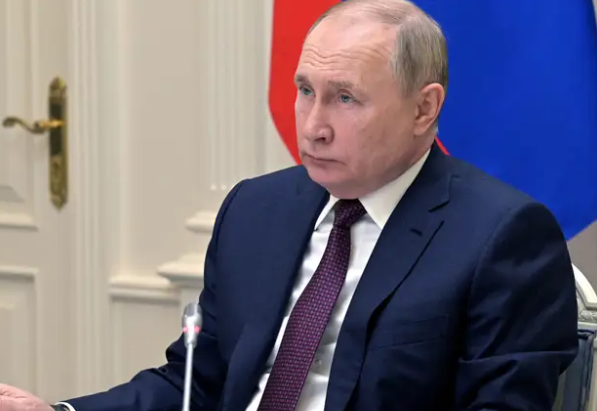 Analitičar tvrdi: Ovo je Putinov mračni razlog zašto je tajnovit oko kćerki
