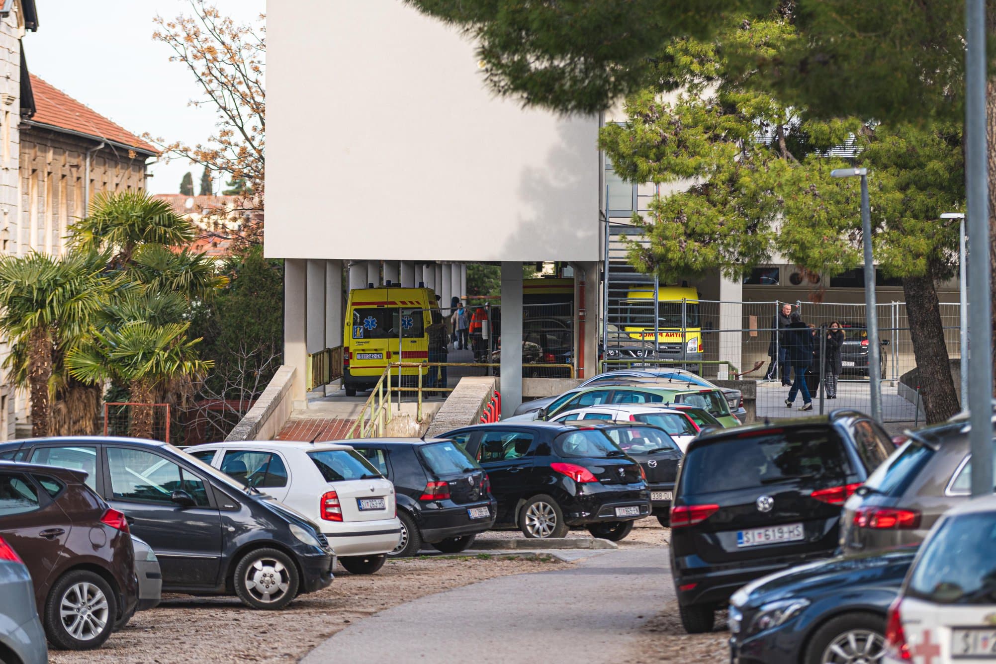 Kraj problema s parkingom u bolnici? Naplaćivat će se svima, pa i zaposlenicima