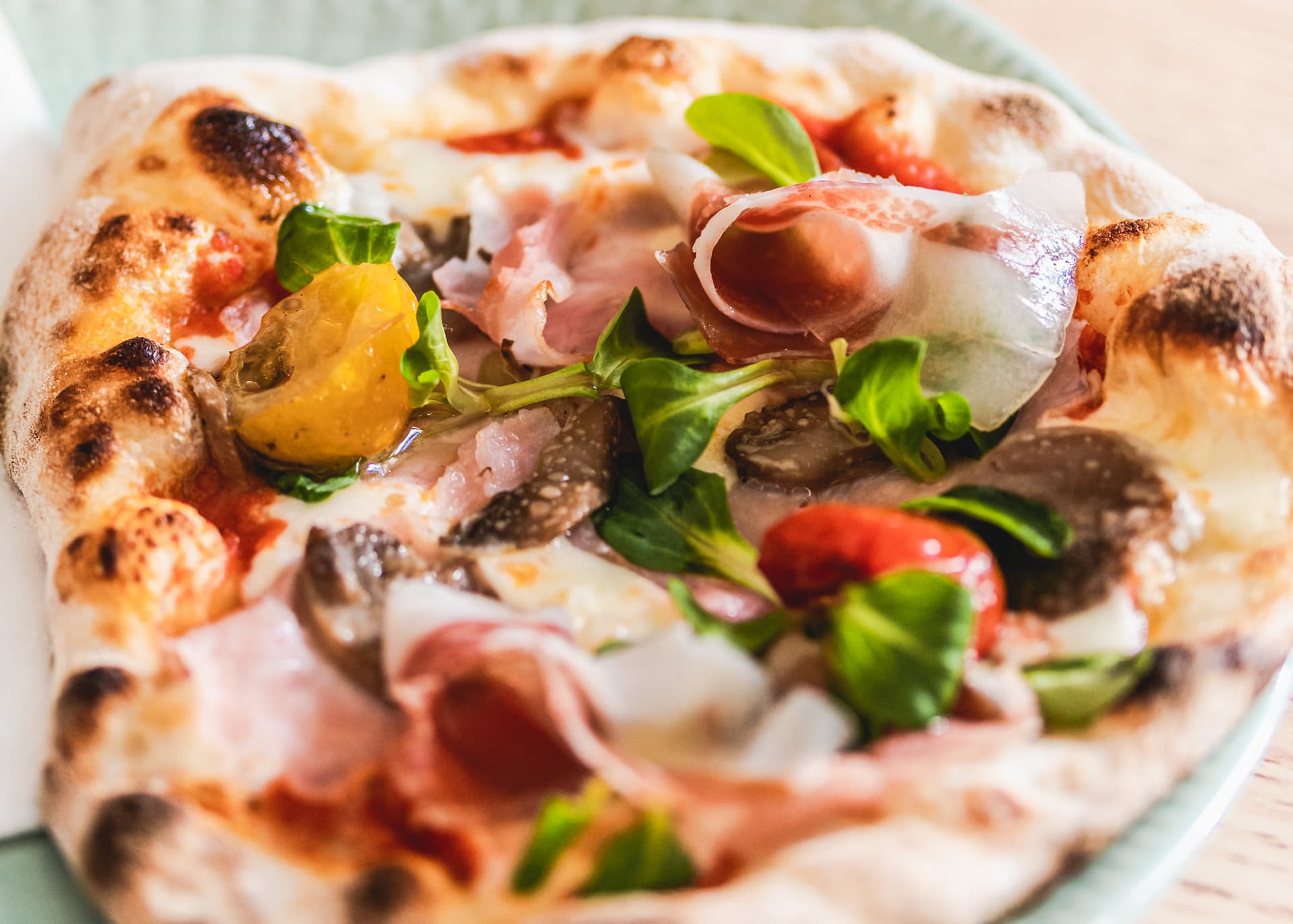 Znate li čemu služi mali komad plastike koji dođe s pizzom?