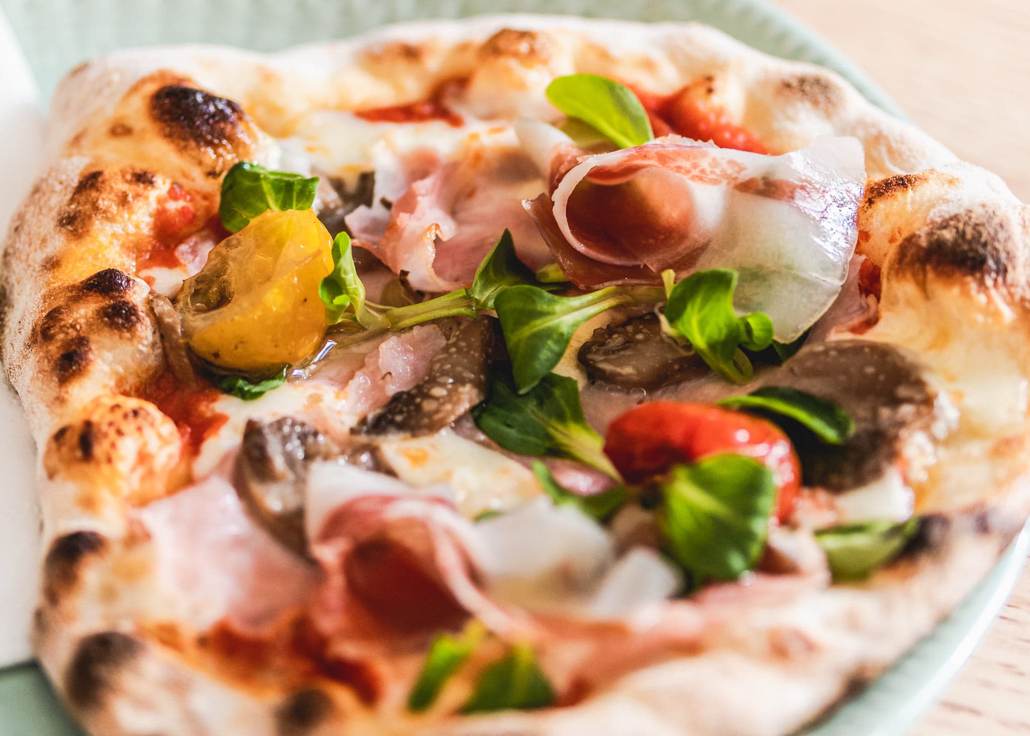Znate li čemu služi mali komad plastike koji dođe s pizzom?