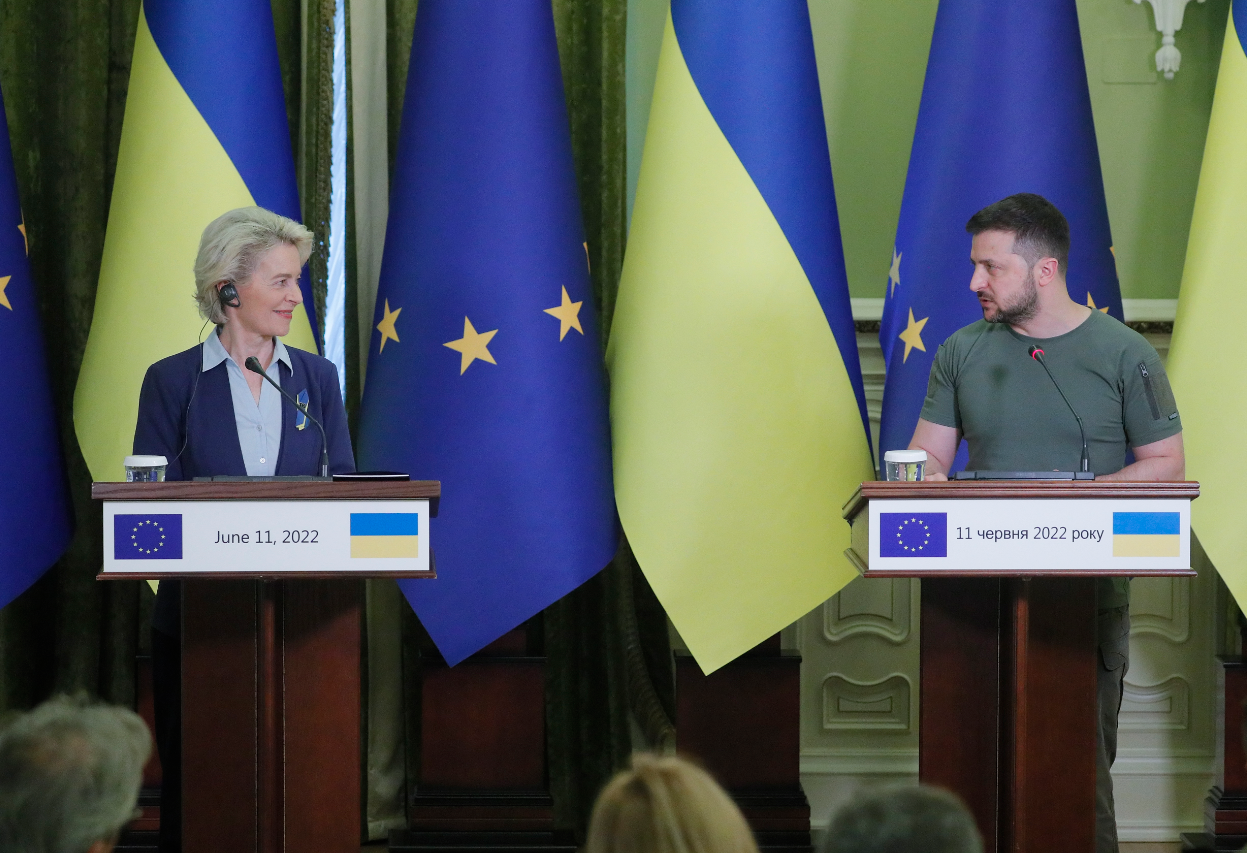 Zelenskij: 'Status kandidata za EU pomoći će Ukrajini u borbi protiv Rusije' 