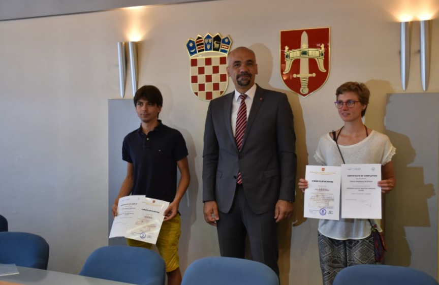 Mladi iz Belgije proveli tri mjeseca u Šibeniku: Andre radio u knjižnici, Debora u NP Krka
